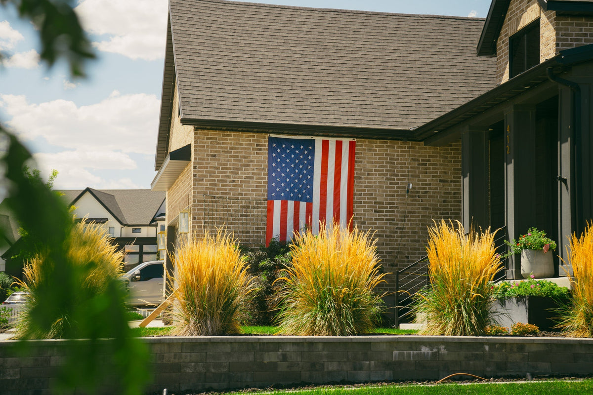 How To Hang a Flag Vertically on a Wall or Building