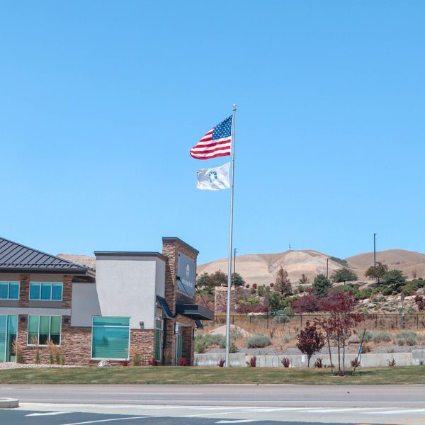 30 Foot Commercial Flagpole